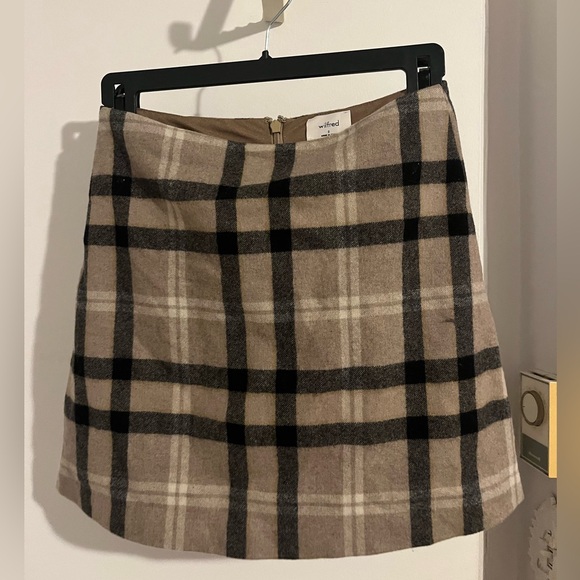 Aritzia - Wilfred Plaid Mini Skirt - Picture 1 of 3